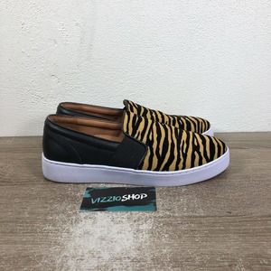 Vionic Demetra Animal Print Slip On Tiger Sneakers Flats Women's 8.5